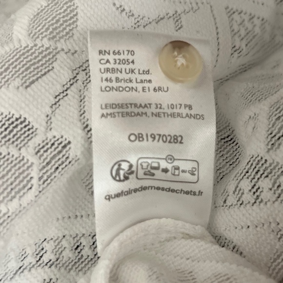 Pilcro by Anthropologie The Aly Puff-Sleeve Sheer Blouse Off White Size LP - Picture 8 of 8